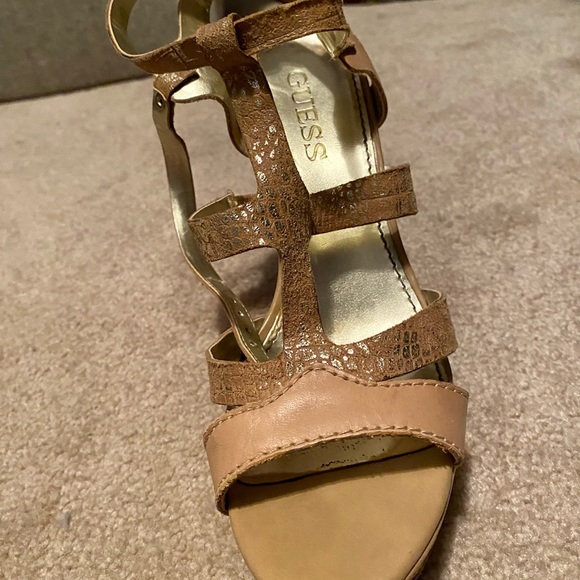 Guess gold and nude cork espadrilles - Picture 6 of 7